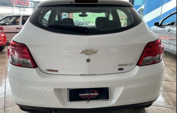 Chevrolet Onix 1.0 LT (Flex) - Foto #5