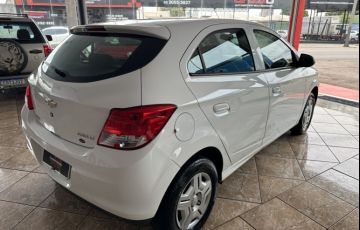 Chevrolet Onix 1.0 LT (Flex) - Foto #6