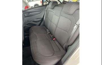 Chevrolet Onix 1.0 LT (Flex) - Foto #7