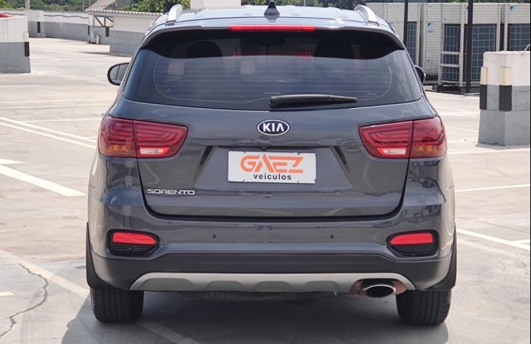 Kia Sorento 2.4 16V EX 7l - Foto #9