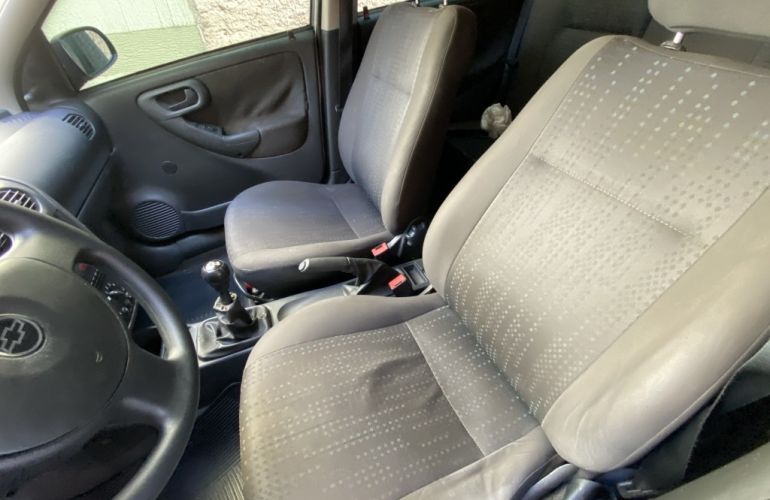 Chevrolet Corsa Hatch Maxx 1.4 (Flex) - Foto #8