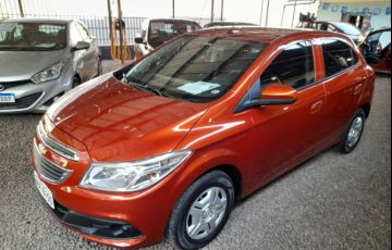 Chevrolet Onix 1.0 LT - Foto #3