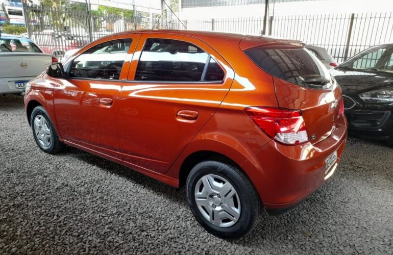 Chevrolet Onix 1.0 LT - Foto #4