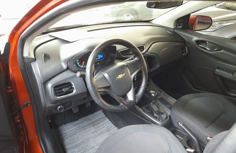 Chevrolet Onix 1.0 LT - Foto #9