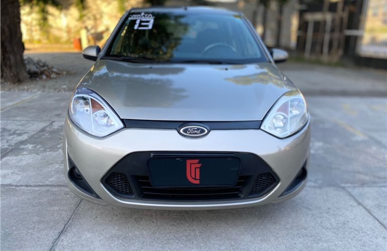 Ford Fiesta 1.6 MPi Class Sedan 8V Flex 4p Manual - Foto #2