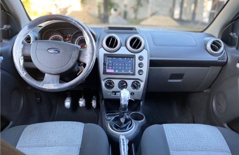 Ford Fiesta 1.6 MPi Class Sedan 8V Flex 4p Manual - Foto #3
