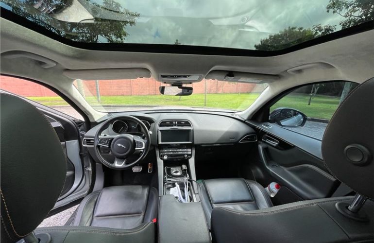 Jaguar F-pace 2.0 16V Turbo Diesel Prestige AWD 4p Automático - Foto #5