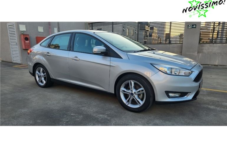 Ford Focus 2.0 SE Plus 16V Flex 4p Powershift - Foto #2