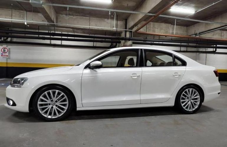Volkswagen Jetta 2.0t - Foto #3