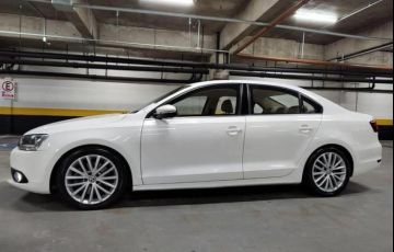 Volkswagen Jetta 2.0t - Foto #3