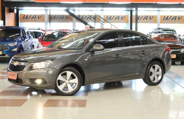 Chevrolet Cruze 1.8 LT 16V Sedan - Foto #1