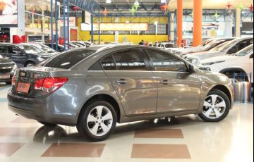 Chevrolet Cruze 1.8 LT 16V Sedan - Foto #2