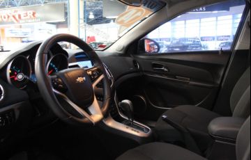 Chevrolet Cruze 1.8 LT 16V Sedan - Foto #4