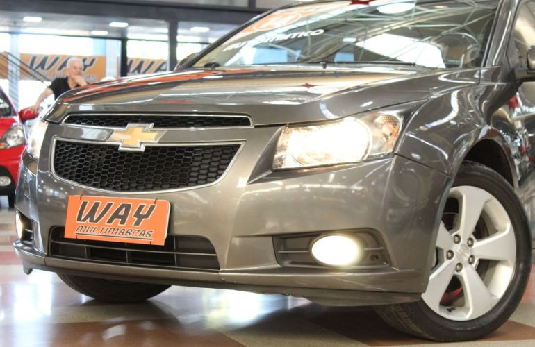 Chevrolet Cruze 1.8 LT 16V Sedan - Foto #5