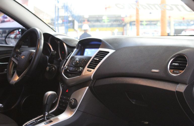 Chevrolet Cruze 1.8 LT 16V Sedan - Foto #7