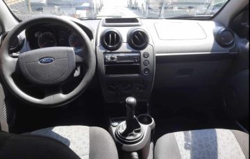 Ford Fiesta 1.0 Rocam Sedan 8v - Foto #6