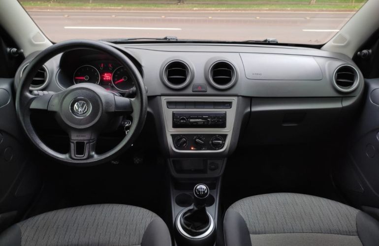 Volkswagen Voyage (G6) 1.0 TEC Total Flex - Foto #9