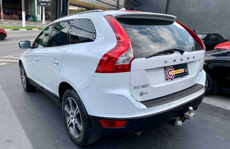 Volvo XC60 2.0 T5 Dynamic - Foto #10