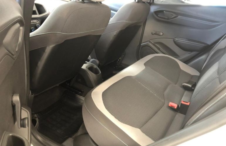 Chevrolet Onix 1.0 LS SPE/4 - Foto #5
