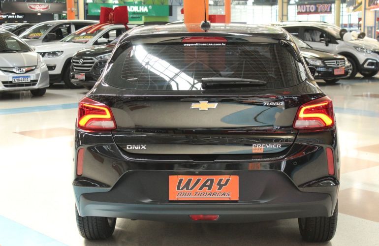 Chevrolet Onix 1.0 Turbo Premier - Foto #8
