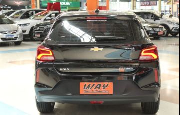 Chevrolet Onix 1.0 Turbo Premier - Foto #8