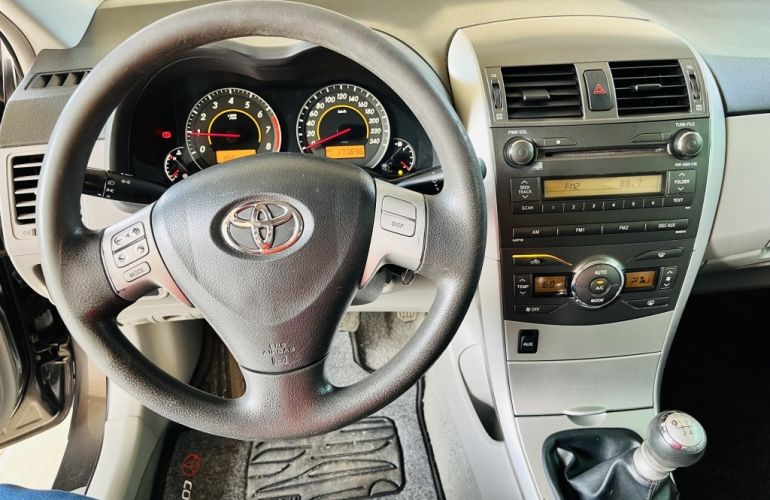 Toyota Corolla Sedan GLi 1.8 16V (flex) - Foto #10