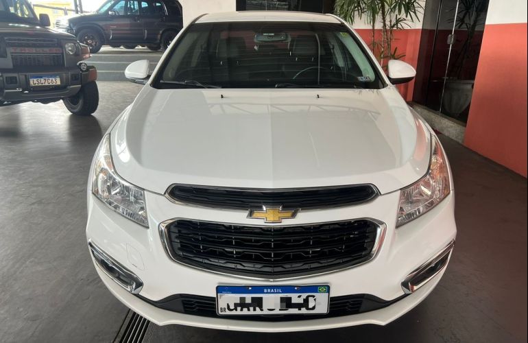Chevrolet Cruze 1.8 LT 16V Sedan - Foto #2