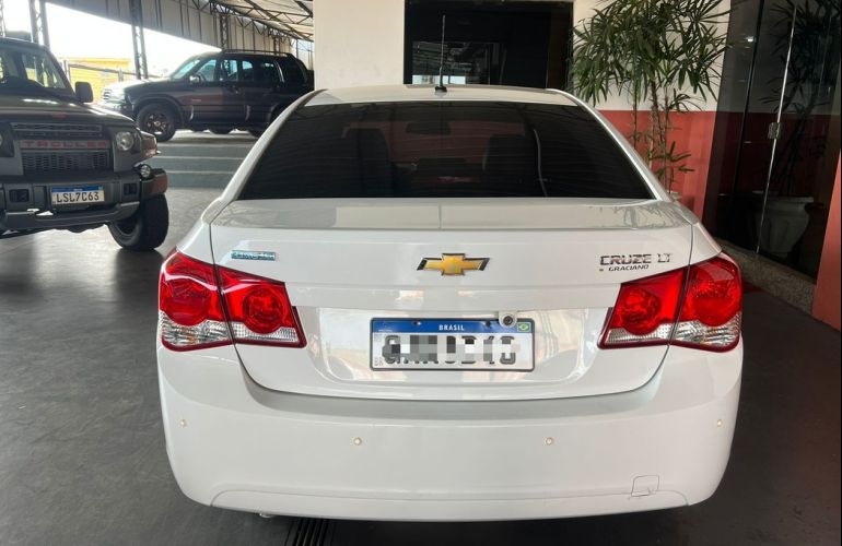 Chevrolet Cruze 1.8 LT 16V Sedan - Foto #5