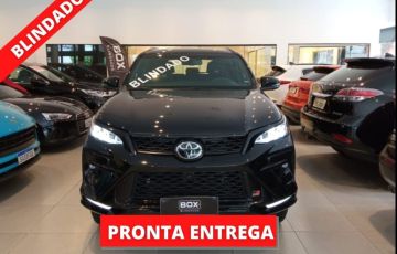 Toyota Hilux Sw4 2.8 D-4d Turbo Gr-s 7l 4x4 - Foto #1