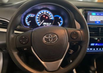 Toyota Yaris Sedan 1.5 XL Plus Connect CVT - Foto #3