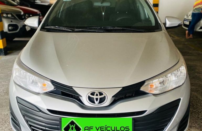 Toyota Yaris Sedan 1.5 XL Plus Connect CVT - Foto #7