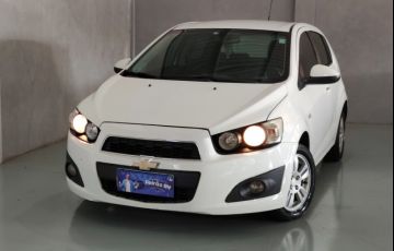 Carros na Web, Chevrolet Sonic Effect 1.6 AT 2014