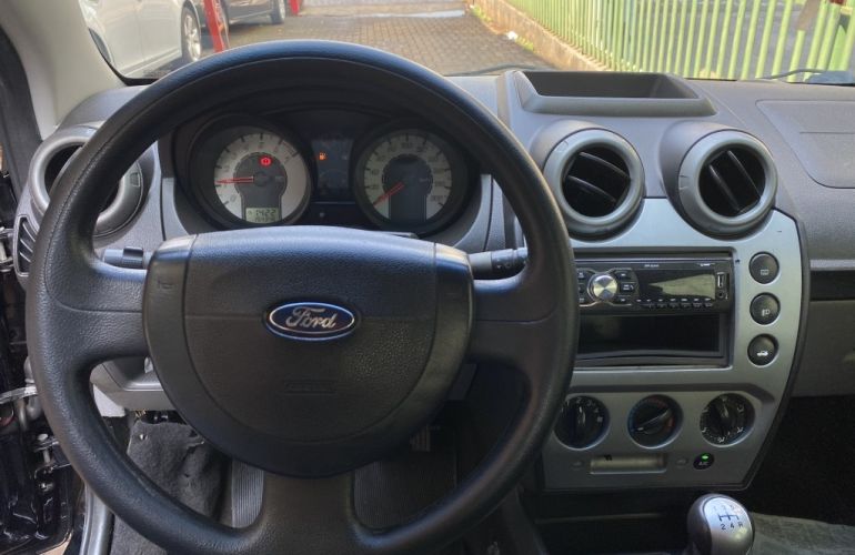 Ford Fiesta Sedan 1.6 (Flex) - Foto #7