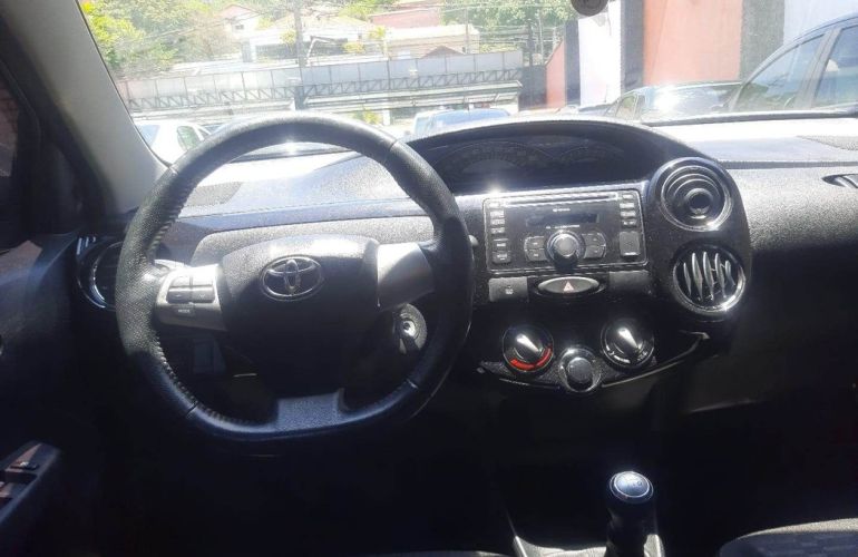 Toyota Etios 1.5 Xls 16v - Foto #7