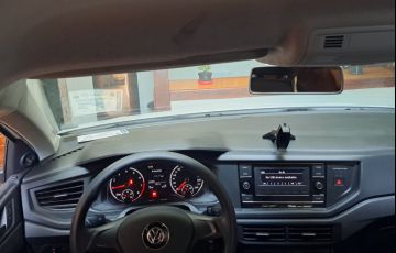 Volkswagen Polo 1.0 (Flex) - Foto #4