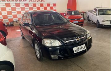 Chevrolet Astra Hatch 2.0 (Flex)