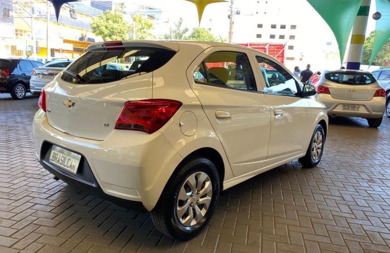 Chevrolet Onix 1.0 LT (Flex) - Foto #6