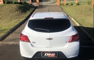 Chevrolet Onix 1.0 LT - Foto #3