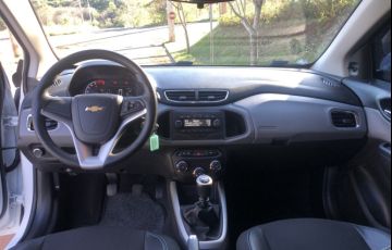 Chevrolet Onix 1.0 LT - Foto #9