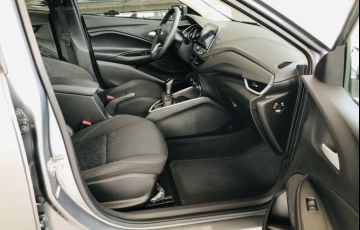 Chevrolet Onix 1.0 Turbo LTZ - Foto #7
