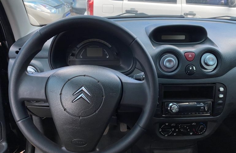 Citroën C3 Exclusive 1.4 8V (flex) - Foto #5