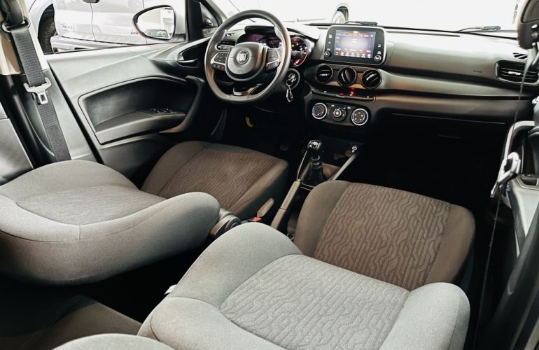 Fiat Cronos 1.3 Drive (Flex) - Foto #6
