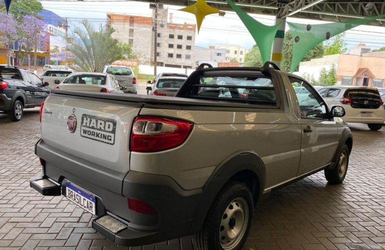 Fiat Strada Hard Working 1.4 (Flex) - Foto #4