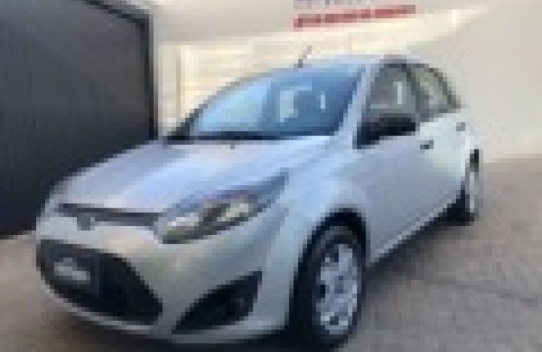 Ford Fiesta Hatch 1.0 (Flex) - Foto #2