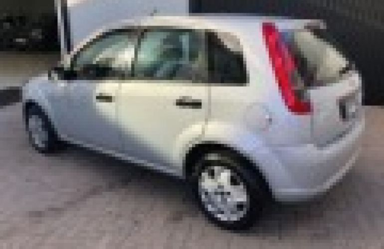 Ford Fiesta Hatch 1.0 (Flex) - Foto #8