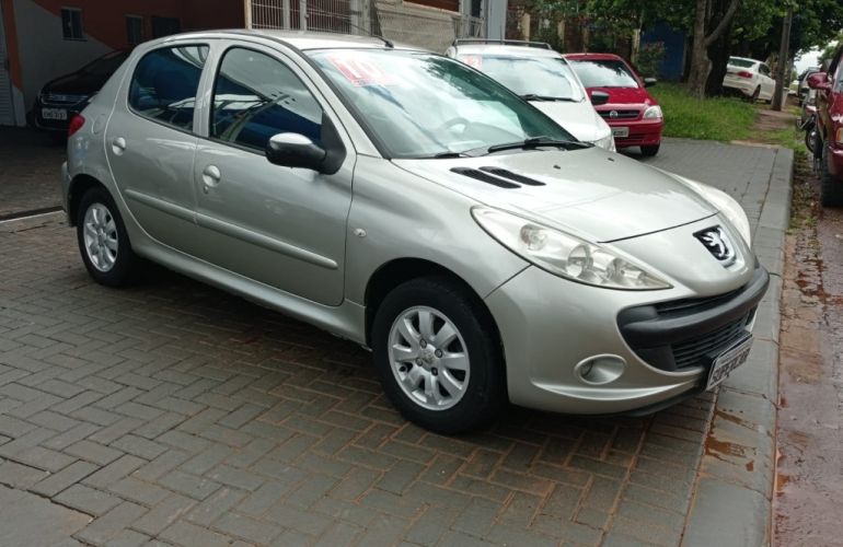 Peugeot 207 Hatch XR Sport 1.4 8V (flex) - Foto #4