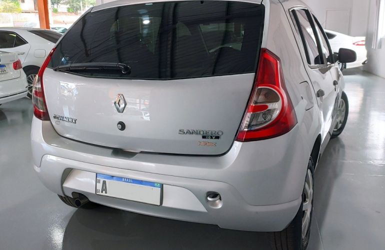 Renault Sandero Expression 1.0 16V (Flex) - Foto #4