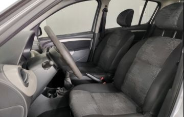 Renault Sandero Expression 1.0 16V (Flex) - Foto #7