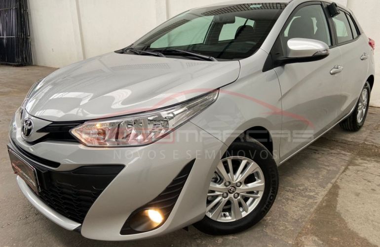 Toyota Yaris 1.3 XL Connect Plus Tech CVT - Foto #2