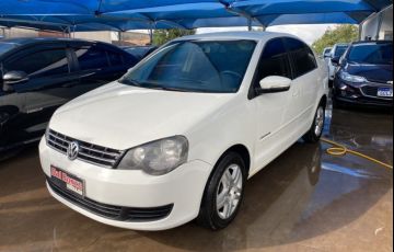 Volkswagen Polo Sedan 1.6 8V (Flex)